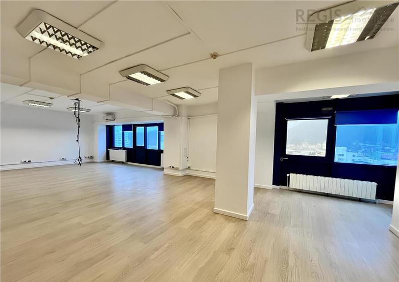 Etaje Renovate in Centrul Civic pentru Birouri de Inchiriat - 4