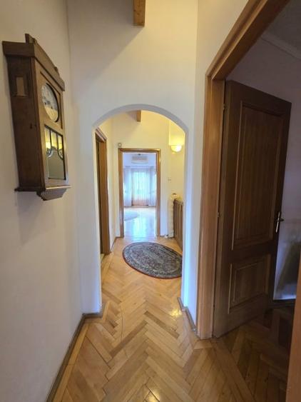 Vila deosebita de vanzare in Otopeni langa ''Ana Aslan'' - arhitectura germana - 53