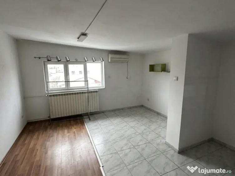 Etaj de Inchiriat (SECTOR 4 )- Ideal Cabinet / Sediu Firma - 5