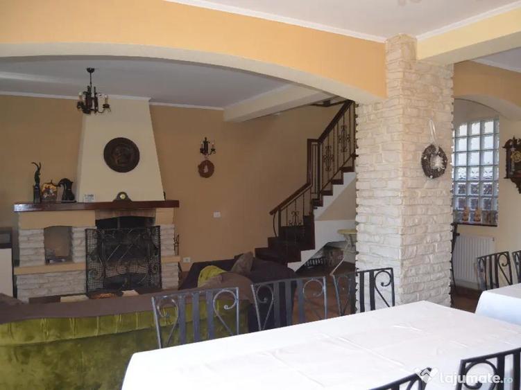 De vanzare pensiune situata in Busteni - 6