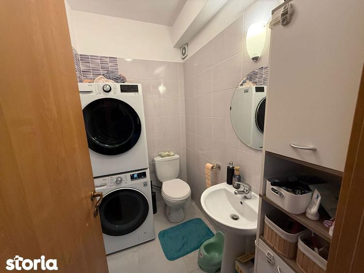 Apartament cu 3 camere si doua bai. Comision 0 - 6