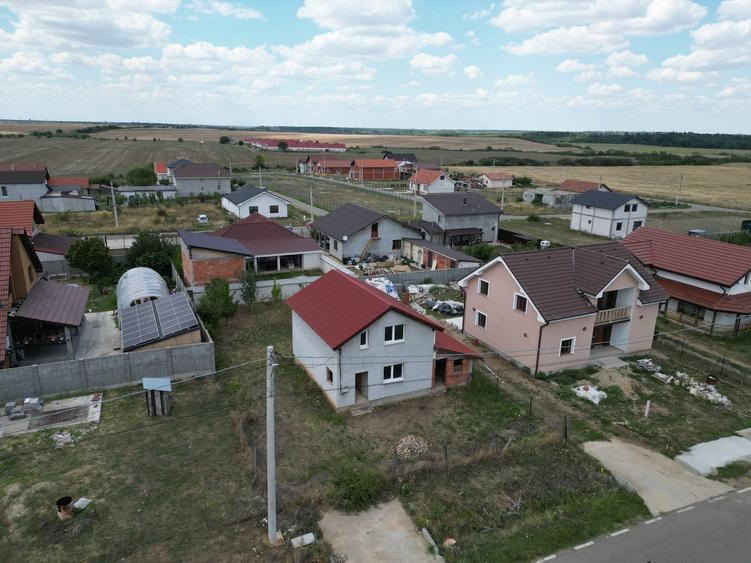 Casa la gri in Frumuseni - 3