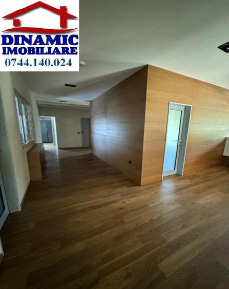 Ansamblu de hale, zona ie?ire spre Izvoare. Pre? 5 Eur/mp - 14