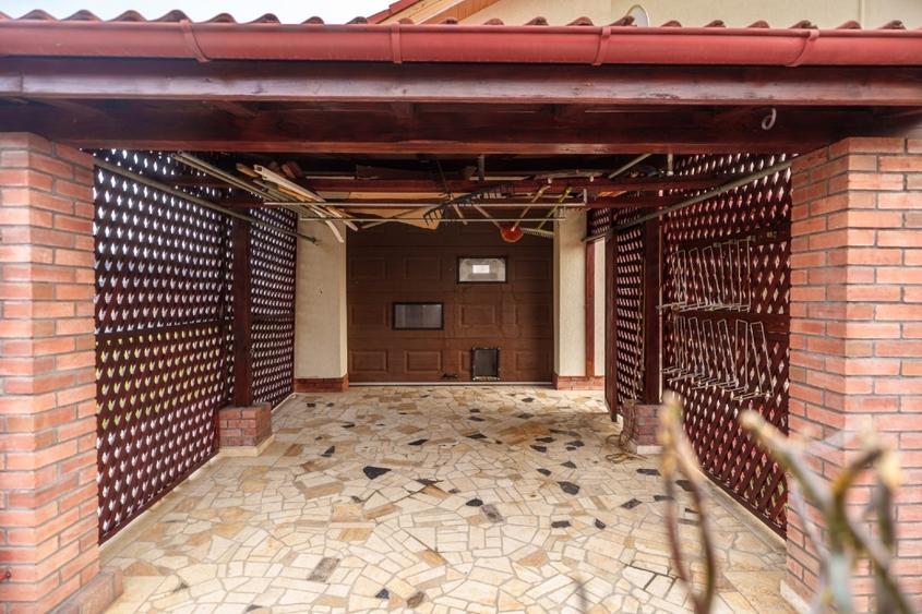 P.F. Vând vila multifuncțională, Jucu de Mijloc - 9