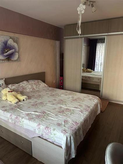 Apartament cu 4 camere decomandat în Obor
