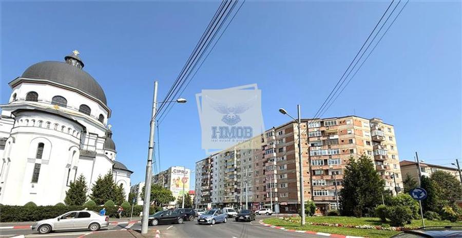 Apartament renovat 2 camere decomandat pe Mihai Viteazul - 1