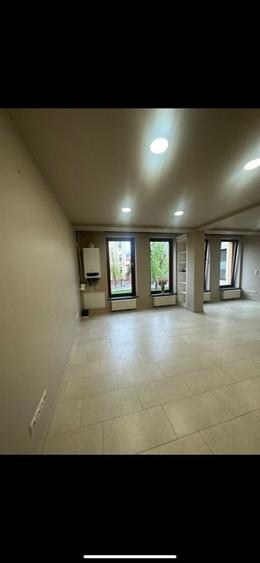 Spațiu comercial, de 38 mp, în Central