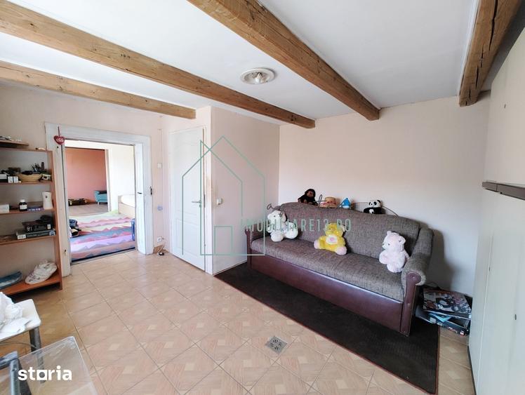 Casă cu 4 camere cu Teren 1277 Mp în Cut