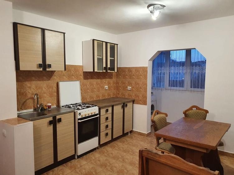 Apartament cu 2 camere decomandat în Exterior Vest
