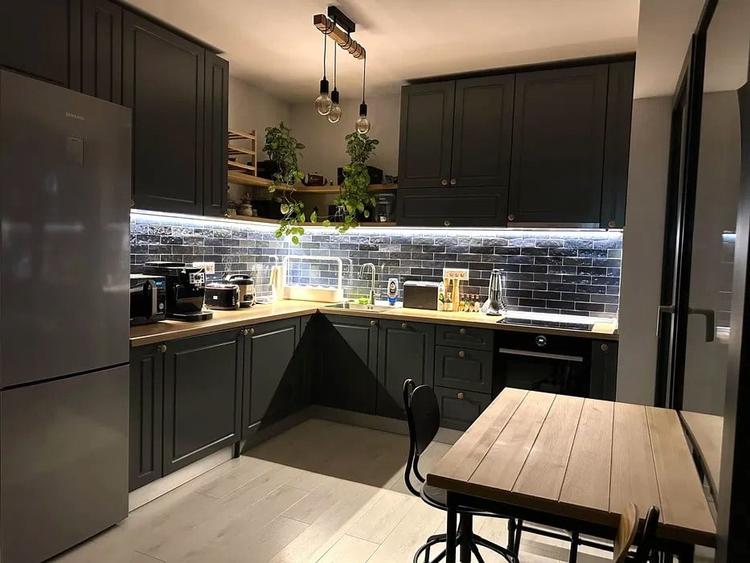 Apartament cu 2 camere semidecomandat, mobilat în Aviației — fotografia 1