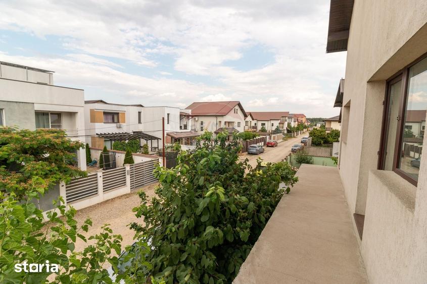 Casă cu 9 camere cu Teren 400 Mp în Central