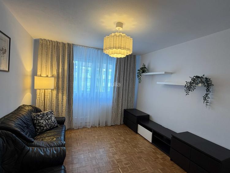 Apartament 3 camere de inchiriat Sibiu - Zona Strand | Decomandat, Balcon Inchis