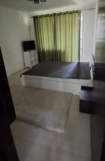 APARTAMENT 3 CAMERE SEMIDECOMANDAT - 4
