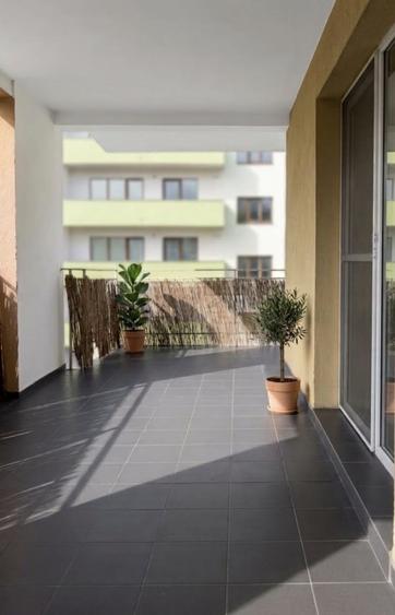 Apartament cu 2 camere decomandat în Florești