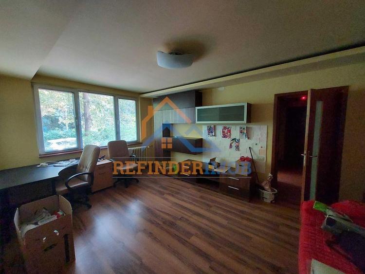Apartament 3 camere sector 4 - zona Resita - 1
