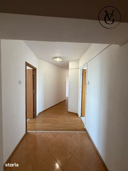 Apartament cu 4 camere decomandat în 13 Septembrie
