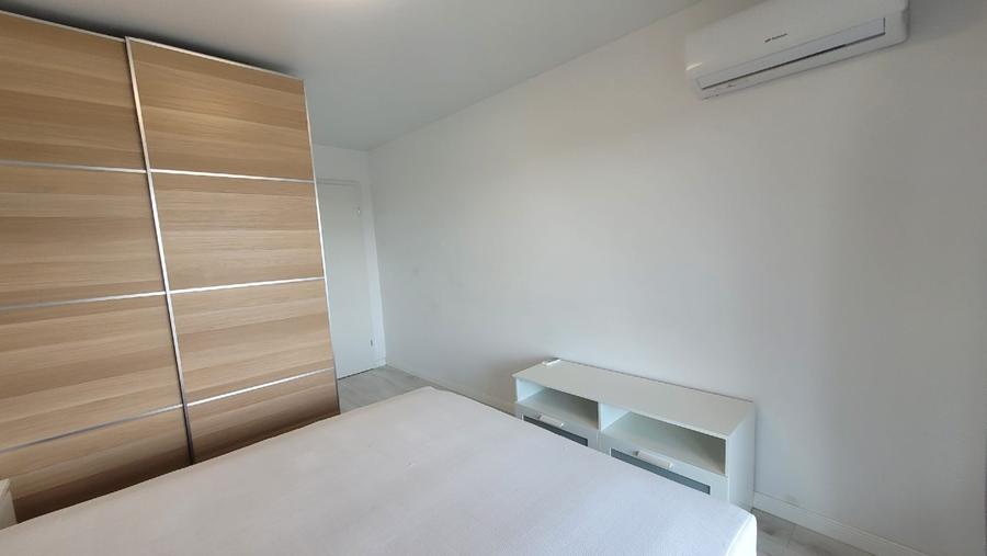Apartament cu 2 camere semidecomandat în Berceni