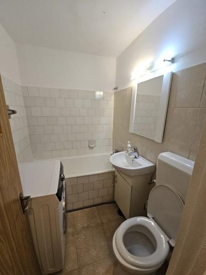 Apartament cu 2 camere decomandat, mobilat în Berceni