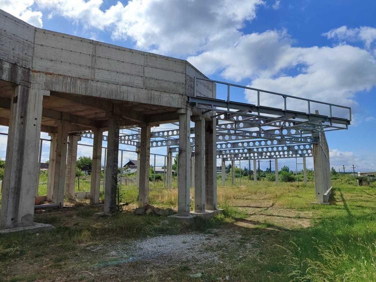 Teren de 4300 mp, în Central