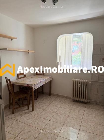 Apartament cu 2 camere decomandat în Tei