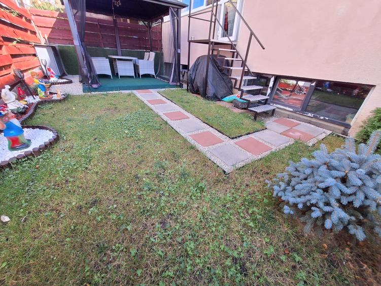 Apartament cu 2 camere semidecomandat, mobilat în Florești