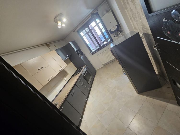 Apartament cu 2 camere semidecomandat în Prelungirea Ghencea