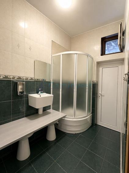 Apartament cu 3 camere decomandat în Decebal