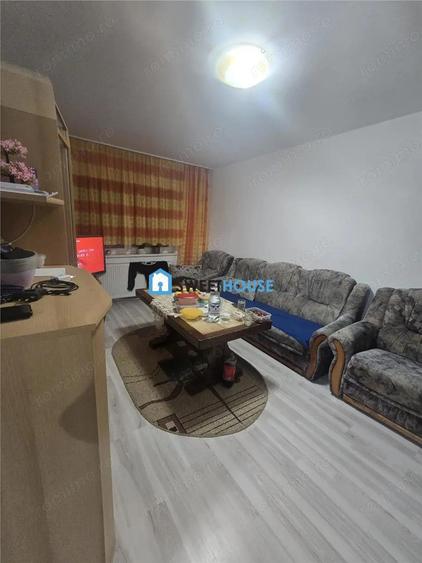 Apartament cu trei camere zona Centrala Fagaras - 1