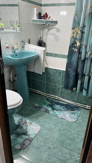 De vanzare apartamnet cu 3 camere! - 1