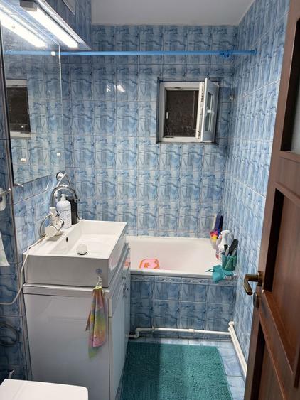 Vand apartament 3 camere semidecomandat in cartier Brazda lui Novac - 2