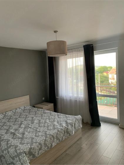 vand apartament 74,65 gherla 2 camere, living +bucatraie , baie , parcare , - 7