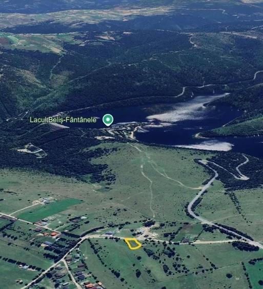 Teren drept de 1342 mp cu front 24 m Belis - 3