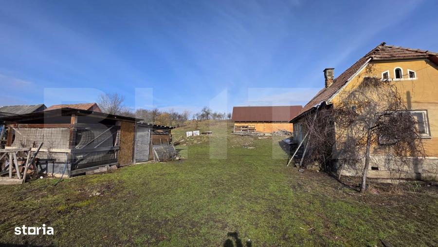 Casa cu teren 3.800 mp, cu 35 m front stradal, la 10 km de Bistrita, M - 2