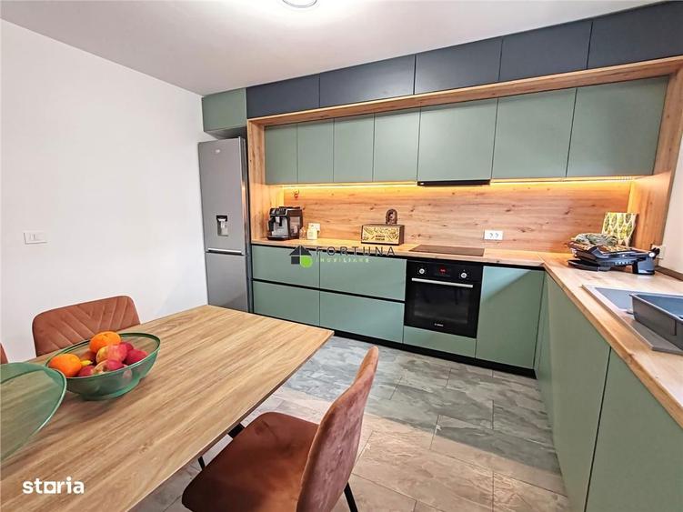 Casa moderna, singura in curte - Izvor - 3