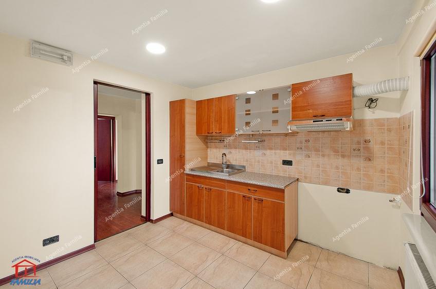 Apartament 3 camere dec in Galati Micro 21 vedere la Dunare langa turn - 5