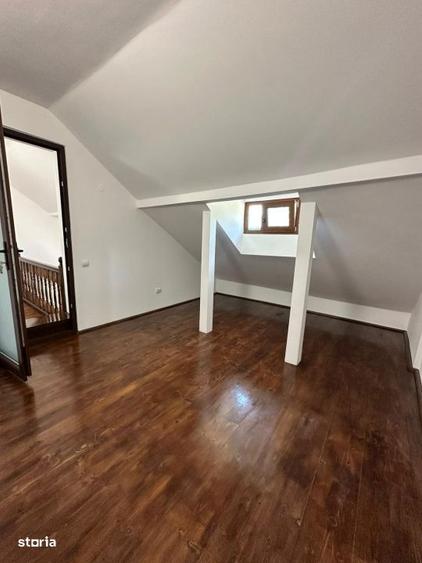 Resedinta deosebita 5 Camere | 200 mp Utili | 1.438 mp Teren | Aleea M - 15