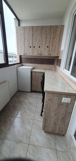 Inchiriez garsin Militari Residence - 5