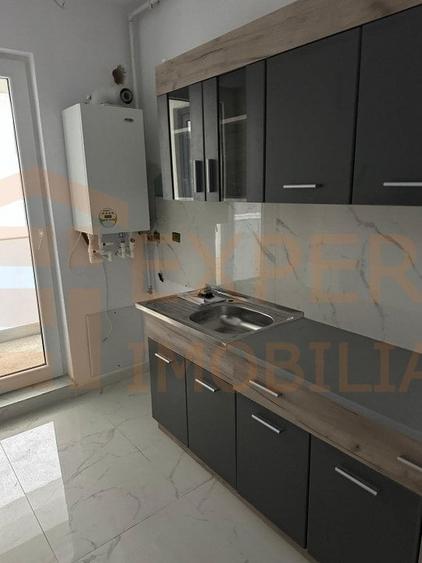 Garsoniera finisata Mamaia Nord, la 30 m de promenada - 1