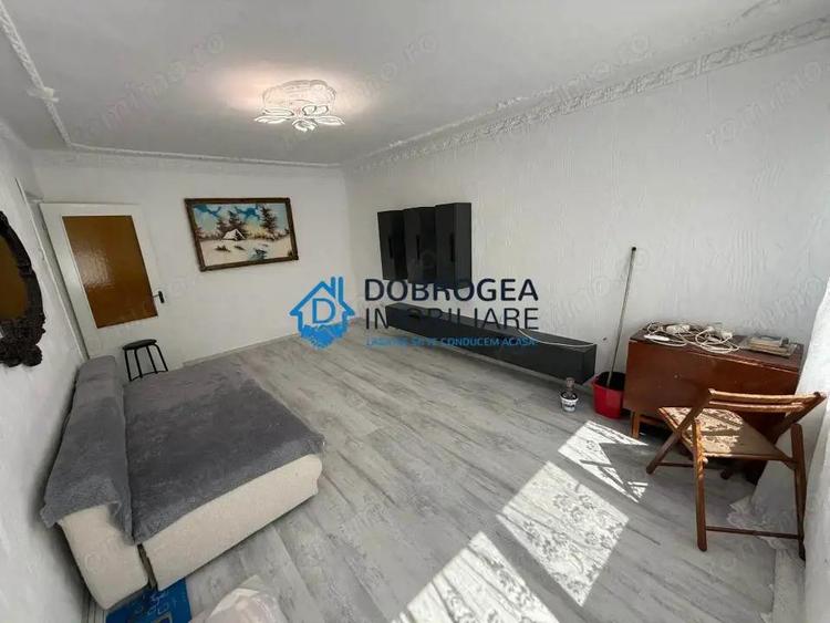 Varariei- 2 camere, decomadat, etaj 2, boxa - 3