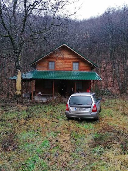 Vand cabana de lemn la Dezna, statiunea Moneasa, in Jud. Arad - 6