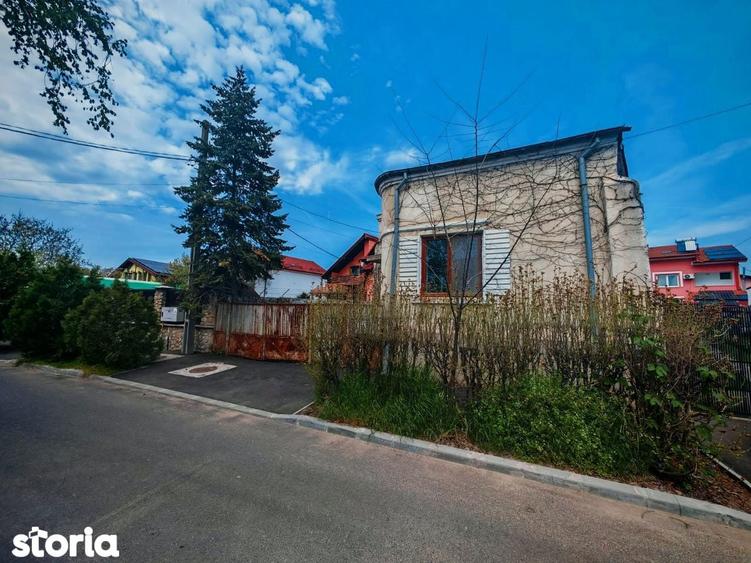 Casa in zona centrala, 4 camere, 2 bai, curte cu acces masina - 1