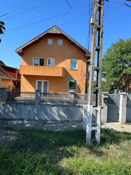 Vand casa cu etaj in Remetea Mare jud.Timis,240 mp locuibili si 1500 mp teren - 2