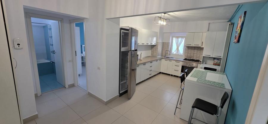 Inchiriez apartament cu 2 camere Plaja Modern - 1