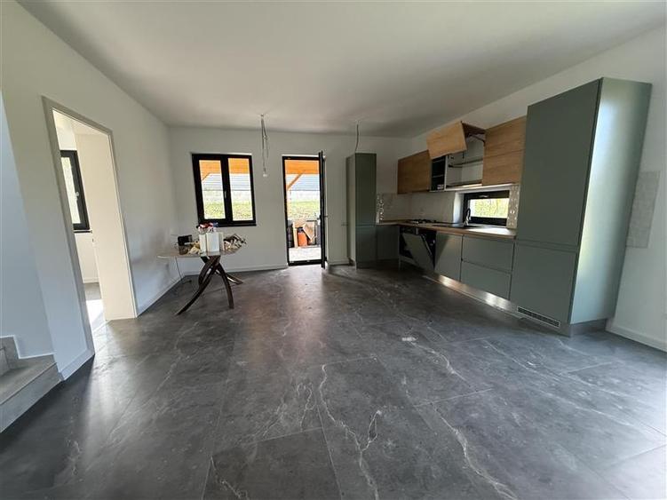 Casa  moderna  finisata  cu 550mp teren la limita Cluj Napoca cu Dezmir - 12