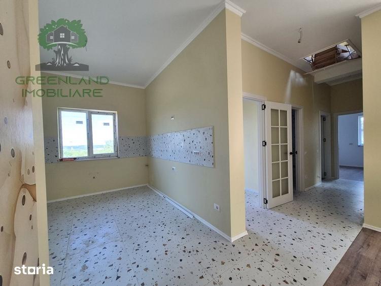 Casă cu 4 camere cu Teren 430 Mp în Miroslava