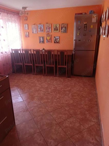 Casa de vanzare, 180mp locuibili cu teren aferent 4000mp - 5