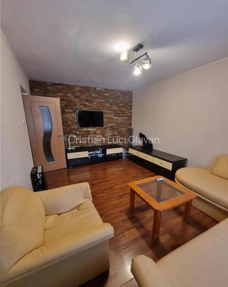 Apartament 4 camere et 1 str Bucuresti zona 700 Apartament 4 camere et 1 str Bucuresti zona 700