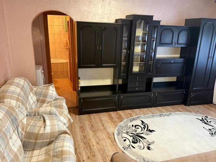 Alexandru Cel Bun Piata Voievozilor apartament 2 camere 48 mp - 1