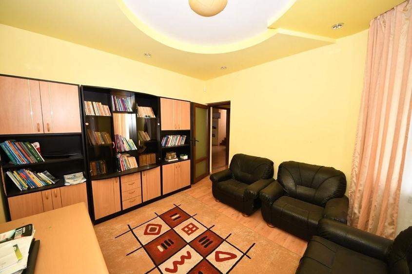 Vila spatioasa, constructie solida, zona micro 17 - Galati - 14