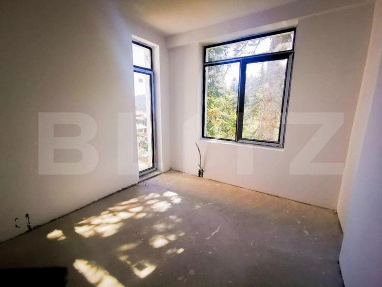 Pensiune semifinisata, 600mp utili, 18 camere, Predeal - 3